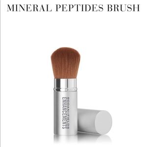 Rodan & Fields Retractable Application Brush